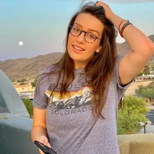 Meet your Posher, Arianna
